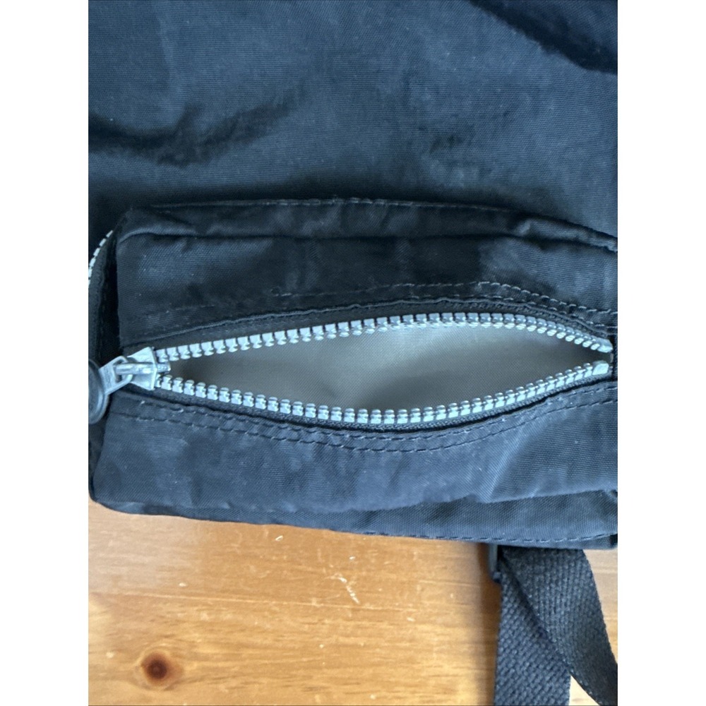 Kipling Joetsu Black Nylon Backpack Drawstring Zipper Pockets Monkey Keychain - Picture 10 of 11